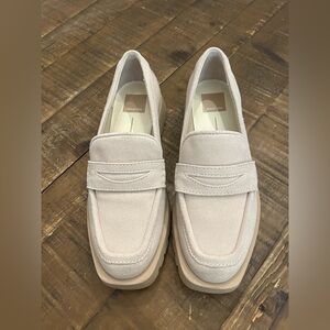 Dolce Vita women’s size 7.5  Cream Loafers